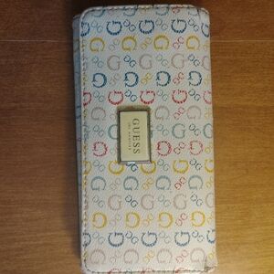GUESS White Wallet Phone Case with Multicolor G Logo Print
